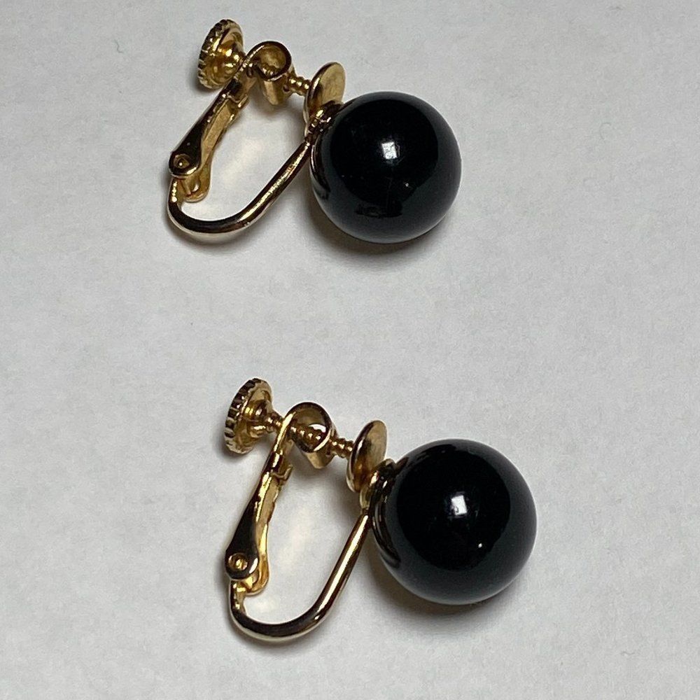 Vintage Marvella Signed Black Ball Gold Tone Screwback Clip Earrings